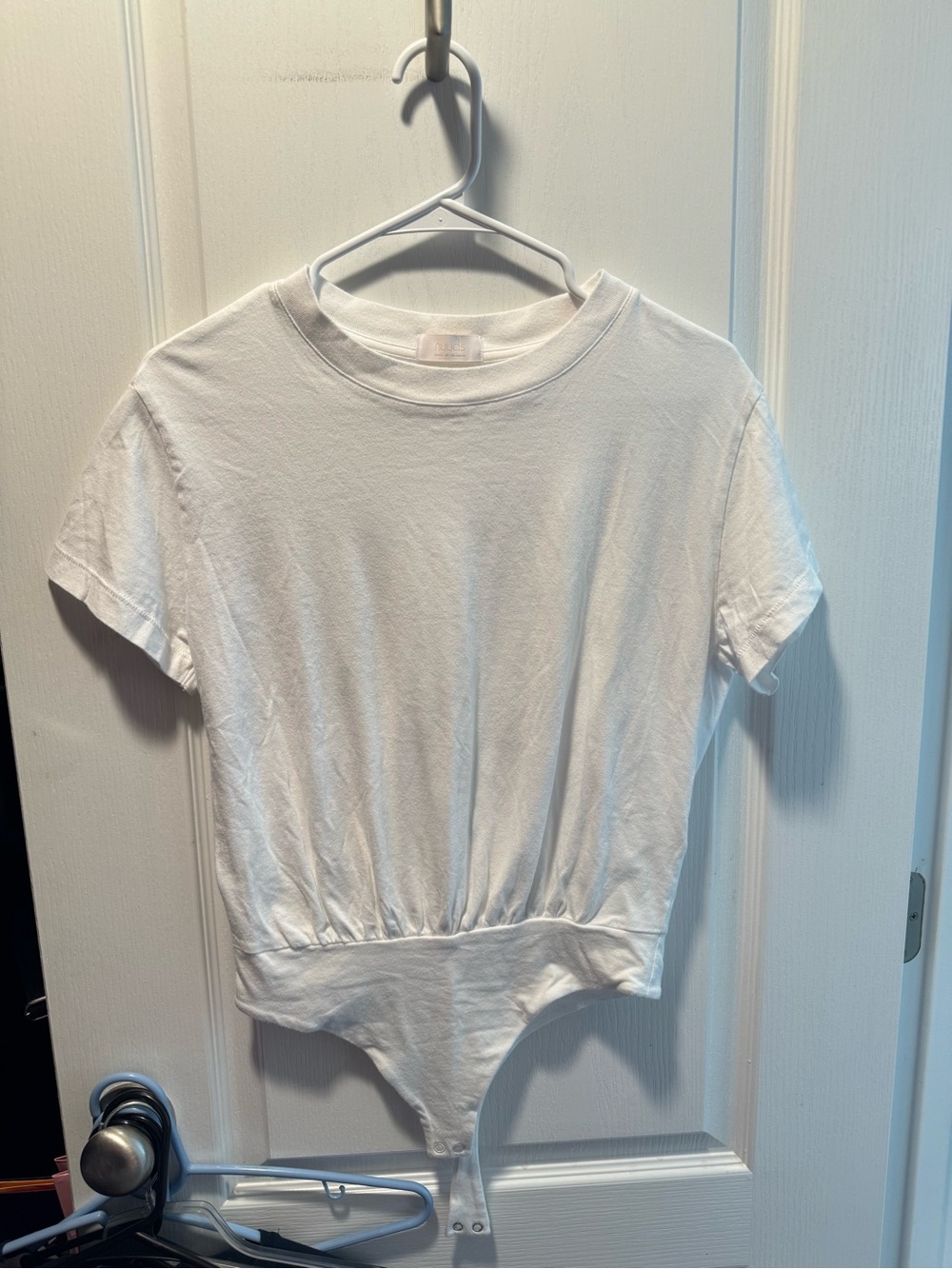 nuuds White Short-Sleeve Bodysuit with Crew Neck